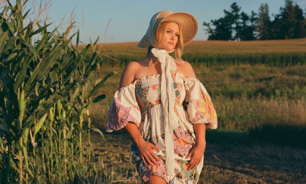 Album Discussion: Hailey Whitters – ‘Raised’