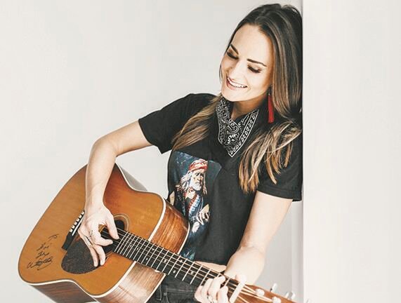 The Boom-or-Bust Jukebox – Week 26 (2022): Bri Bagwell, Sam Hunt, Restless Road, and Dan Seals